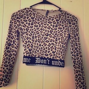Long sleeve crop